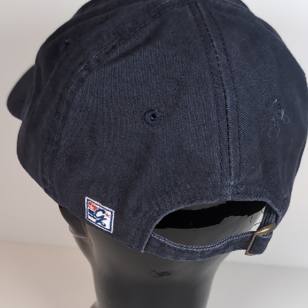 UNH University of New Haven Black Cap vintage 90's - Picture 4 of 8